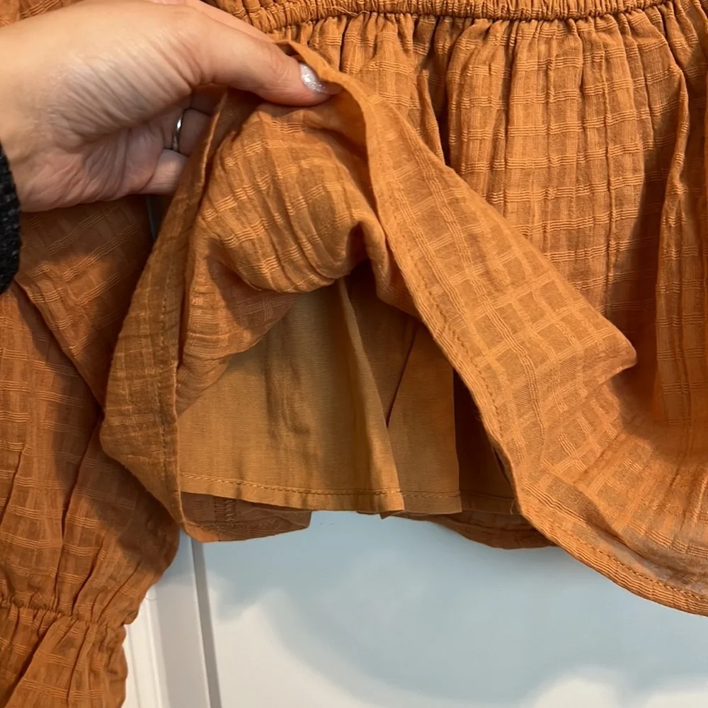 NWT! Pink lily long sleeve peplum top - Picture 3 of 5